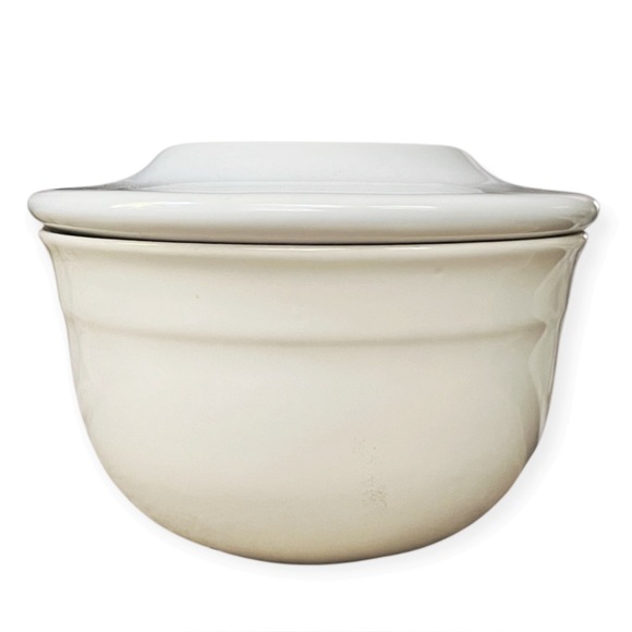 Emile Henry Butter Pot in Flour (White) - Picture 1 of 6